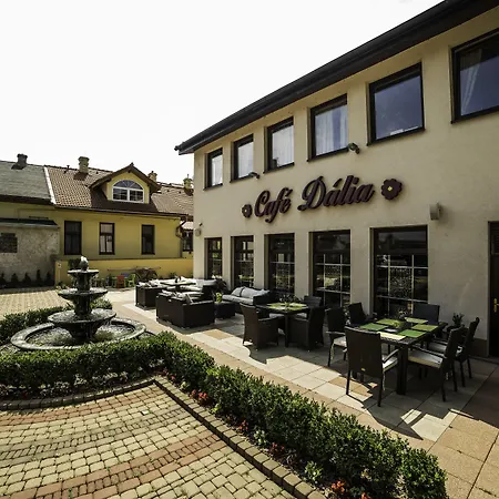 Hotel The By Dalia